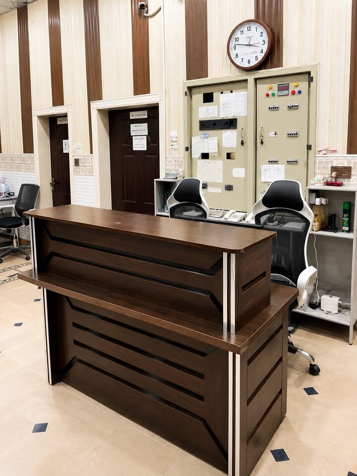 Mumtaz Clinic reception desk